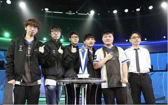 黄牌的潜在 黄牌的潜在